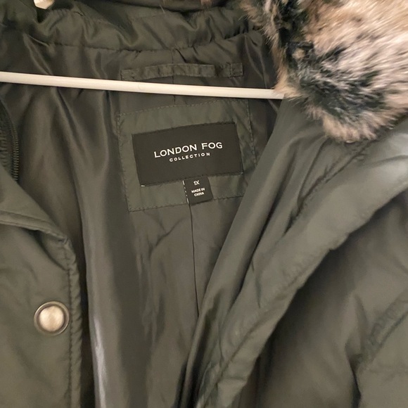 Dark Green Puffer Coat with Faux Fur Hood - Picture 3 of 3